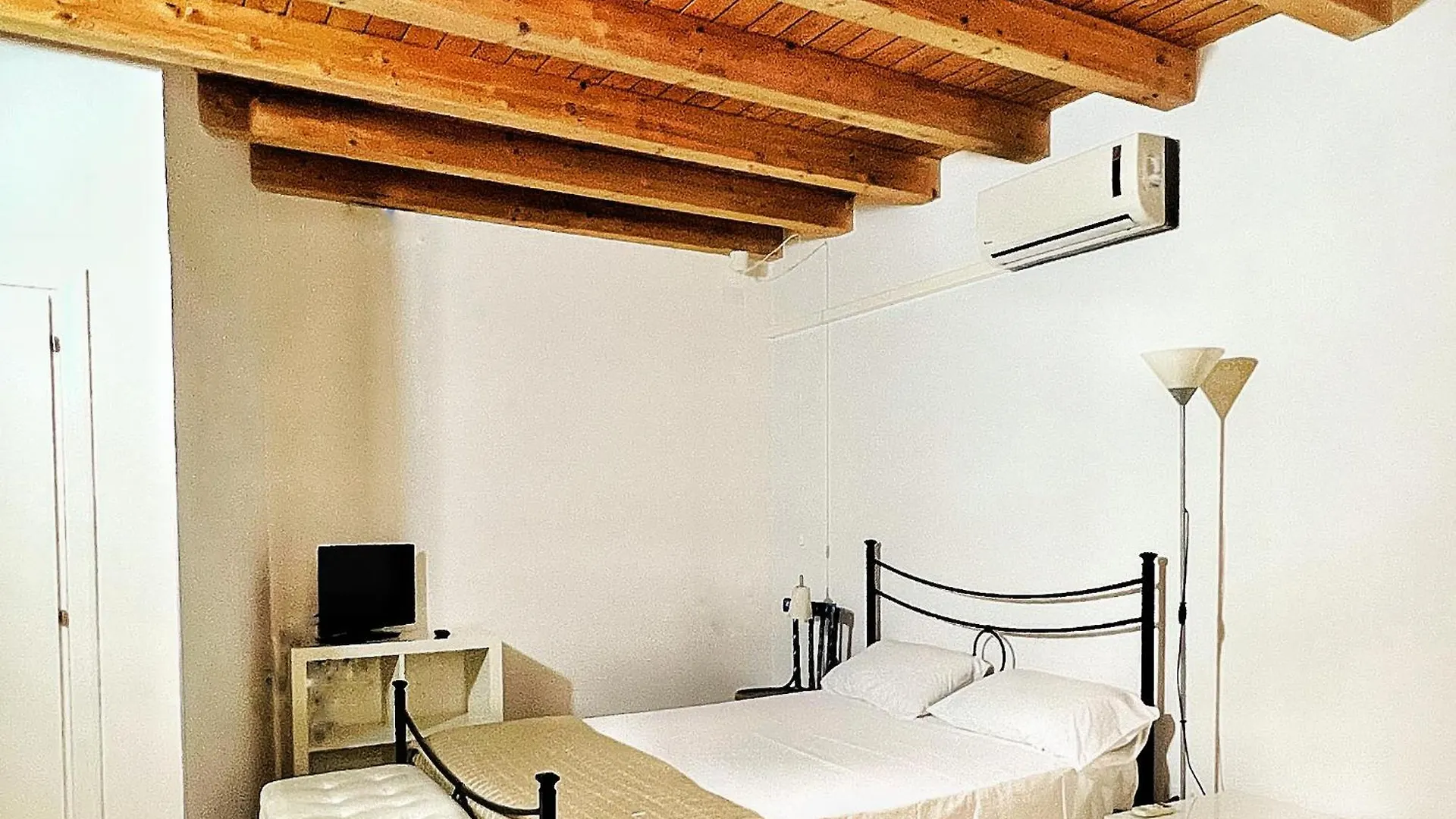 Pantalica Rooms Affittacamere Sortino Siracusa 0*,